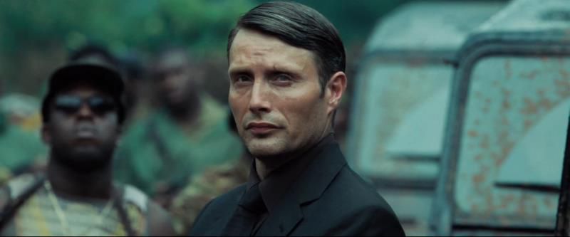 007系列回顾之《大战皇家赌场》，007大战皇家赌场