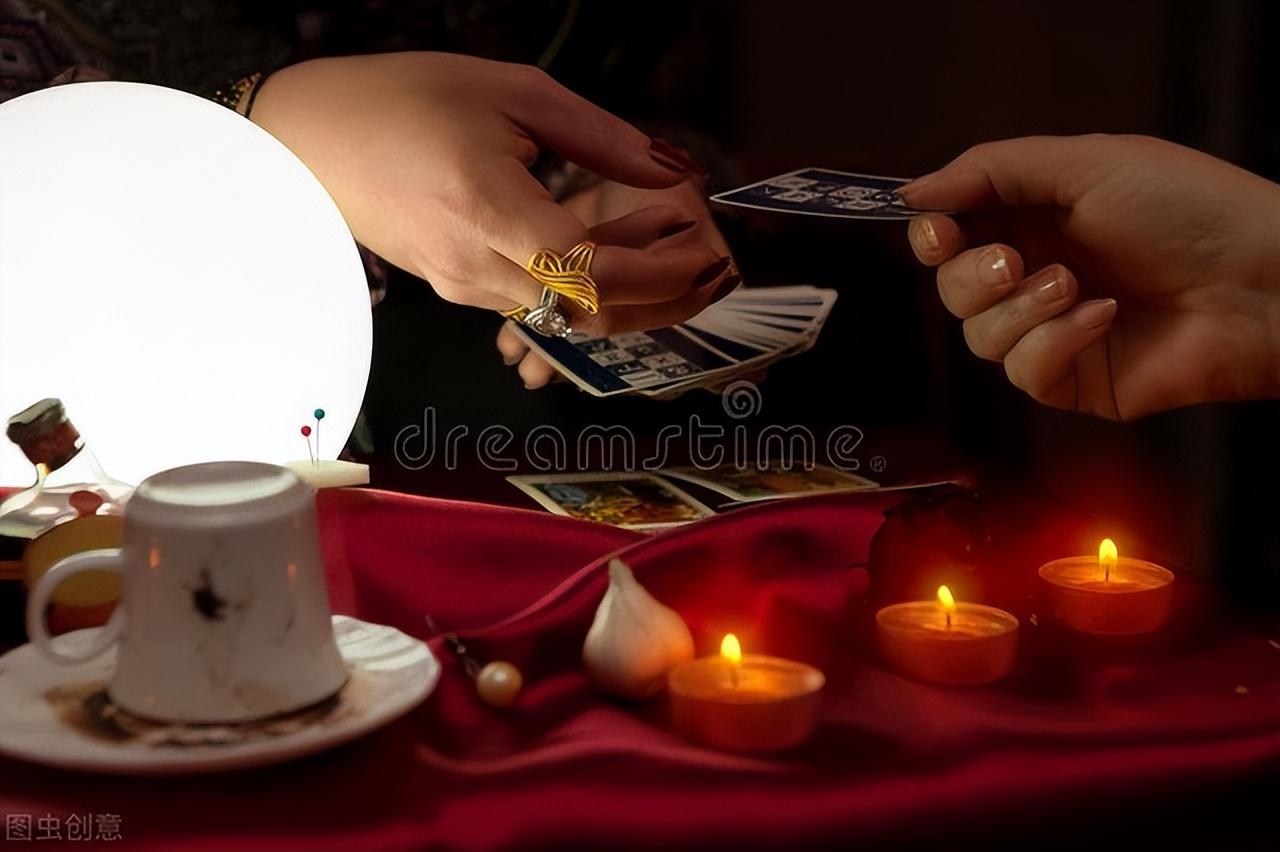 为什么有的算命准到惊人呢,算命的怎么知道家里事