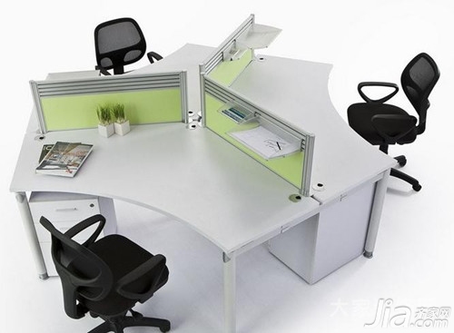 办公室办公桌摆放风水布局，办公桌摆放风水正确图