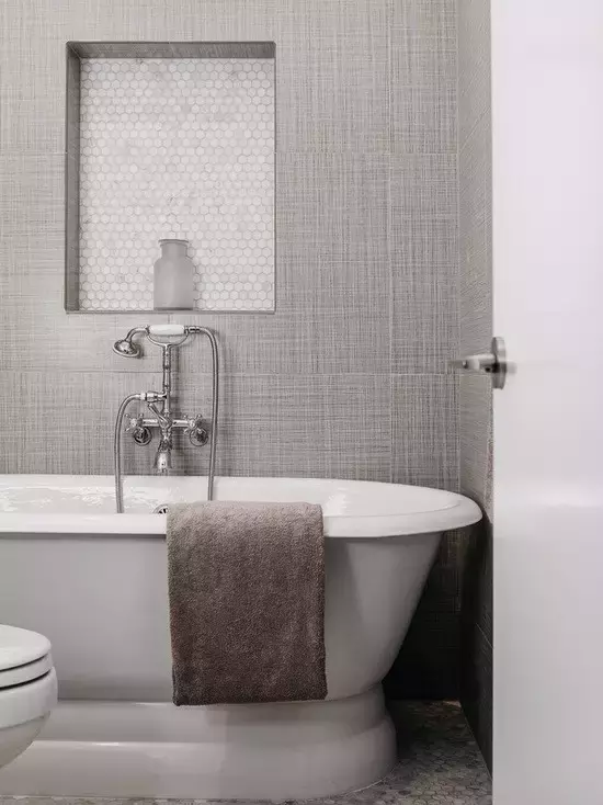 卫生间门对门风水化解，门对门挂五帝钱正确挂法