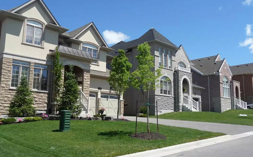 坐西朝东的房子风水好吗，坐西朝东大门吉位在哪