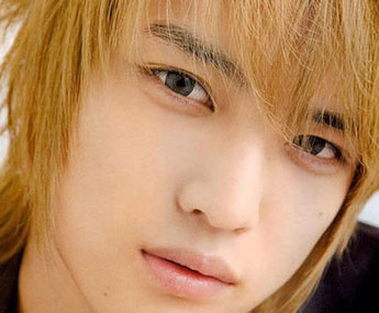 女人五官看相算命图解，五官都大的女人面相