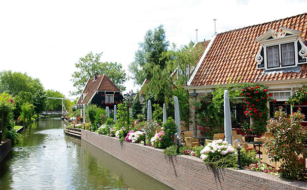 河流房子位置风水图解吉凶，房子哪边有河发财