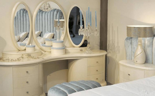 梳妆台怎么放旺风水,梳妆台与床的摆放图 梳妆台怎么放旺风水,梳妆台与床的摆放图