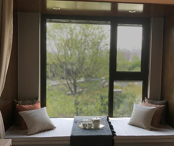 飘窗上放什么风水好，切记窗户千万不能随便改门