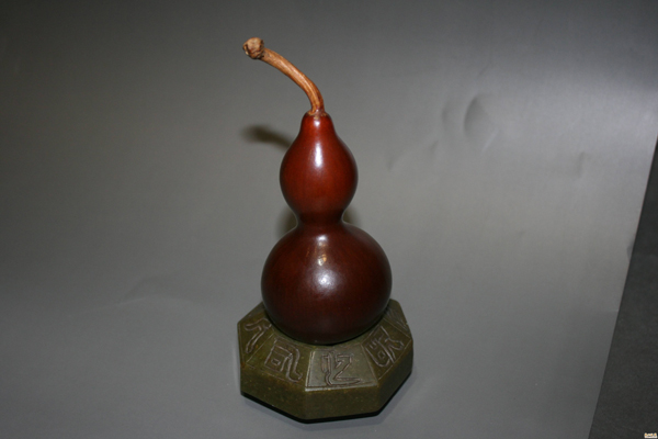 葫芦的寓意和象征风水摆放，三种人不宜挂葫芦