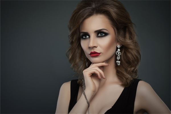 背禄是一生财运不好吗,背部风水代表什么 背禄是一生财运不好吗,背部风水代表什么