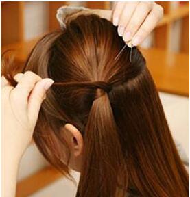 不一样的脸型怎么扎马尾辫，怎样扎马尾不显脸大