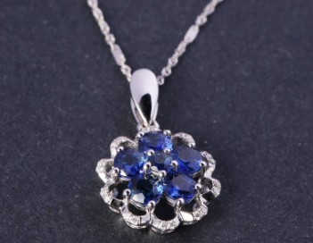 三月诞生石蓝宝石，九月的诞生石是什么宝石