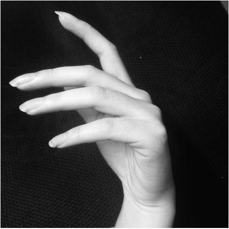 什么手是漏财手，手缝大的人漏财吗