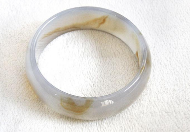 7月4日诞生石，六月的诞生石是什么石