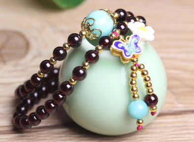 7月31日诞生石，七月的诞生石是什么石