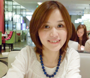 八重牙女人之面相，很般配的夫妻面相