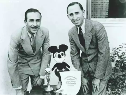 12月5日出生的名人,12月5日出生是什么命 12月5日出生的名人,12月5日出生是什么命