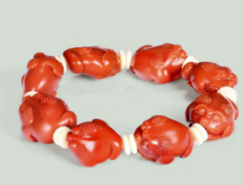 八月诞生石玛瑙,南红与玛瑙有什么区别 八月诞生石玛瑙,南红与玛瑙有什么区别