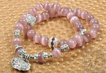 8月的诞生石是什么石，九月的诞生石是什么宝石