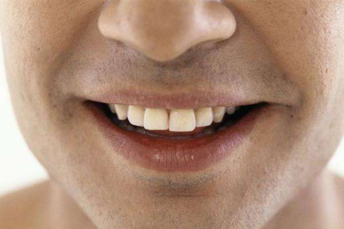 嘴唇厚嘴大的男人婚姻，男人嘴大唇厚的命运怎么样