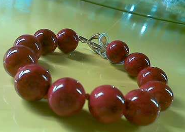 六月的诞生石是什么石，六月的诞生石是什么石