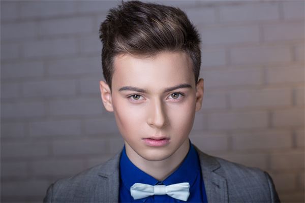 男人左眼跳的寓意什么（男人左眼跳是吉还是凶）