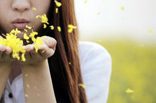 天蝎女跟白羊男分手后（白羊和天蝎谁主动联系）