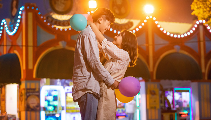 梦见心想的人突然出现(被梦见的人会有感应吗)