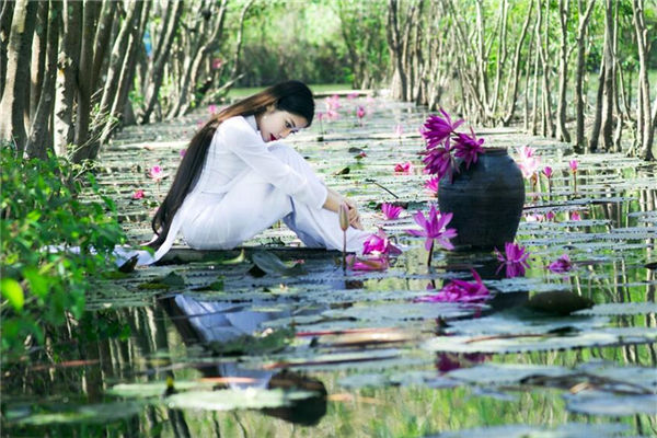 有些人注定大器晚成面相（大器晚成的面相男人）