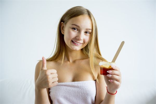 男人鼻梁有疤痕的人命运（鼻子有疤是命太好了）