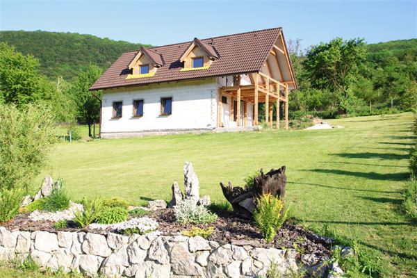 宅邸周边靠水如何改造,房子后面靠水好不好 宅邸周边靠水如何改造,房子后面靠水好不好