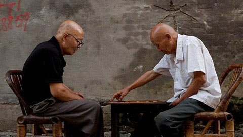 梦见下棋是什么意思,梦见自己与人下象棋 梦见下棋是什么意思,梦见自己与人下象棋