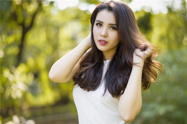 眉毛粗的人性格如何改变（眉毛粗而且很宽的男人）