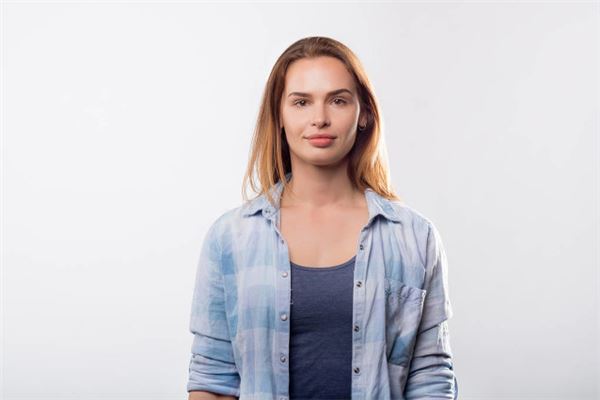 眼神闪烁的人自卑吗知乎（眼神闪烁代表什么心理）