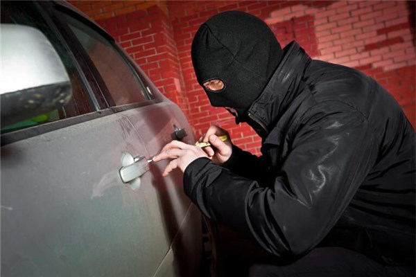 梦见偷汽车是什么征兆（梦见偷汽车是什么征兆）