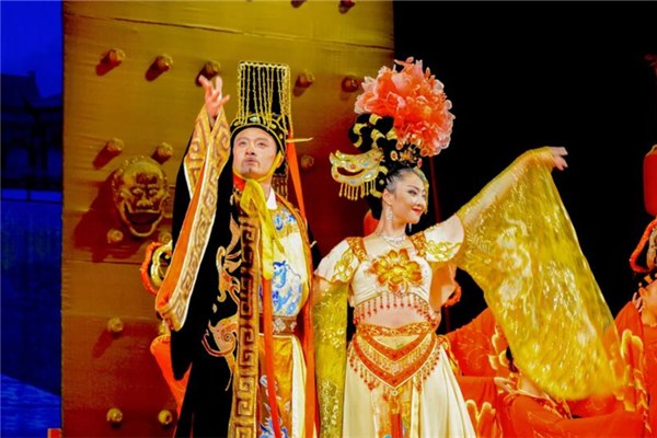 梦见皇太后驾崩（梦见皇上死了有什么预兆）