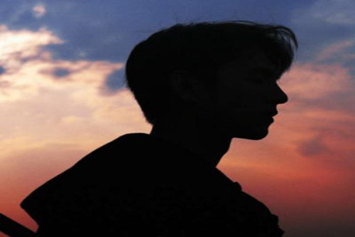 天秤男爱一个人的表现超准（天秤男爱你的7个阶段）