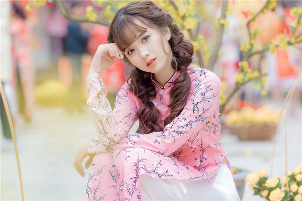 梦见老公的妹妹是什么意思（梦到自己老公出轨自己妹妹）