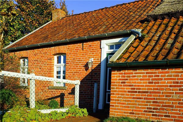 梦见看二手房子是什么预兆（梦见买二手房很不满意）