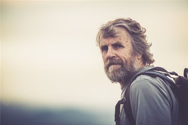 步入耄耋之年什么意思（80岁叫耄耋90岁叫什么）