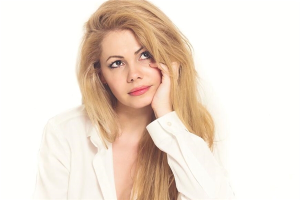 瓜子脸面相到底好不好看（瓜子脸女人是什么命运）