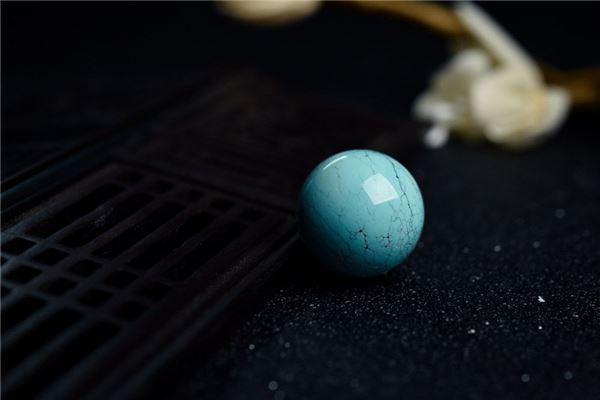 什么人不适合佩戴绿松石,绿松石什么人不能戴 什么人不适合佩戴绿松石,绿松石什么人不能戴