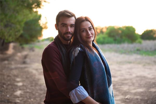 1992年属猴女的婚配表，92年属猴女的最佳配偶男