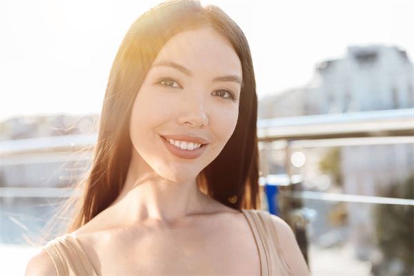 印堂发红是怎么回事面相，印堂发红有大灾