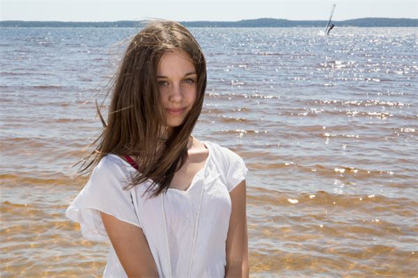 人有几个斗是富贵命,人有几个斗是富贵命 人有几个斗是富贵命,人有几个斗是富贵命