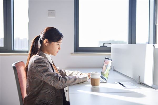 办公桌旺财摆件,办公桌放什么招财开运 办公桌旺财摆件,办公桌放什么招财开运