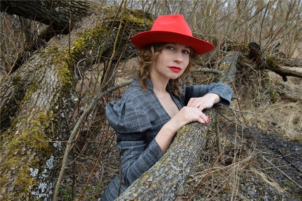 手指甲的健康颜色（指甲颜色健康对照）