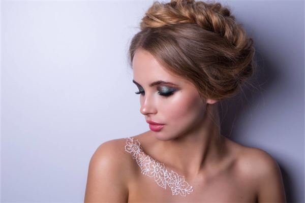 眉毛长的人好不好看（十大富贵眉毛）