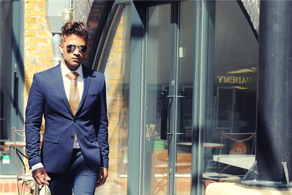 梦见男神和我在一起（每晚梦见进入男神的梦里）