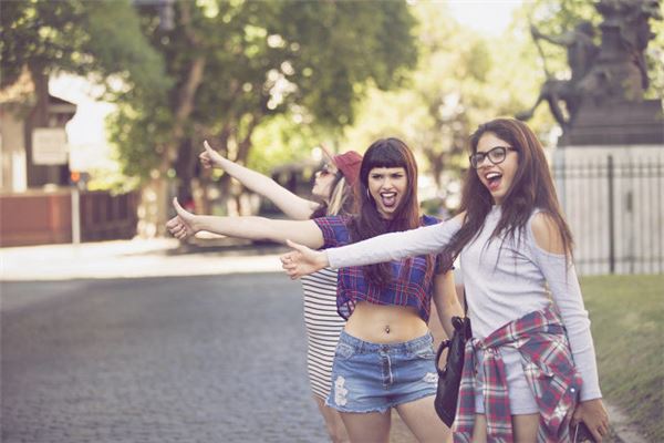 尖嘴猴腮脸型的女人图片,女人长得尖嘴猴腮图片 尖嘴猴腮脸型的女人图片,女人长得尖嘴猴腮图片