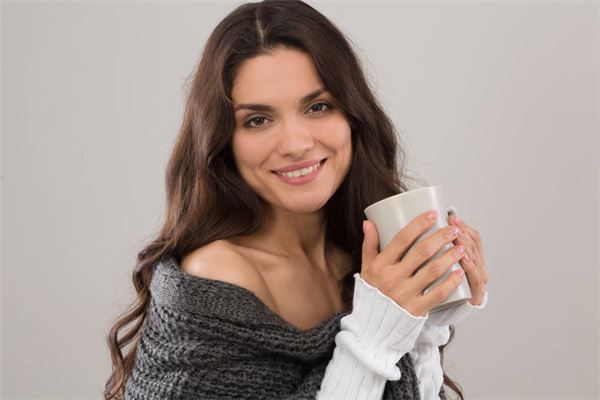 女人手纹多而杂好不好图片，手纹路乱就一定命苦吗