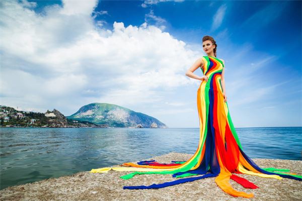 事业线短不到智慧线,女事业线到智慧线停止 事业线短不到智慧线,女事业线到智慧线停止