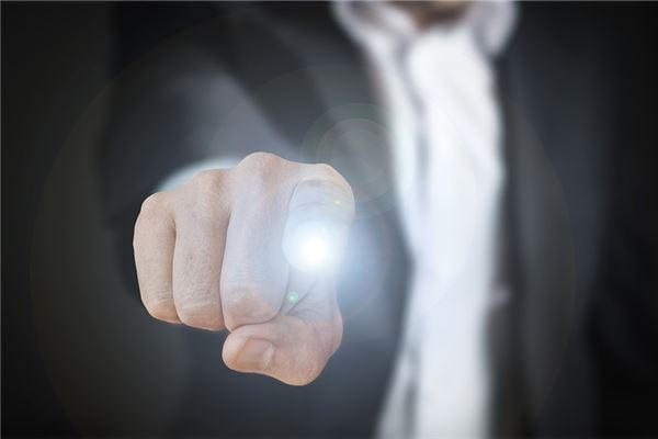 梦见纪检监察人员（梦见自己被纪检部门调查）